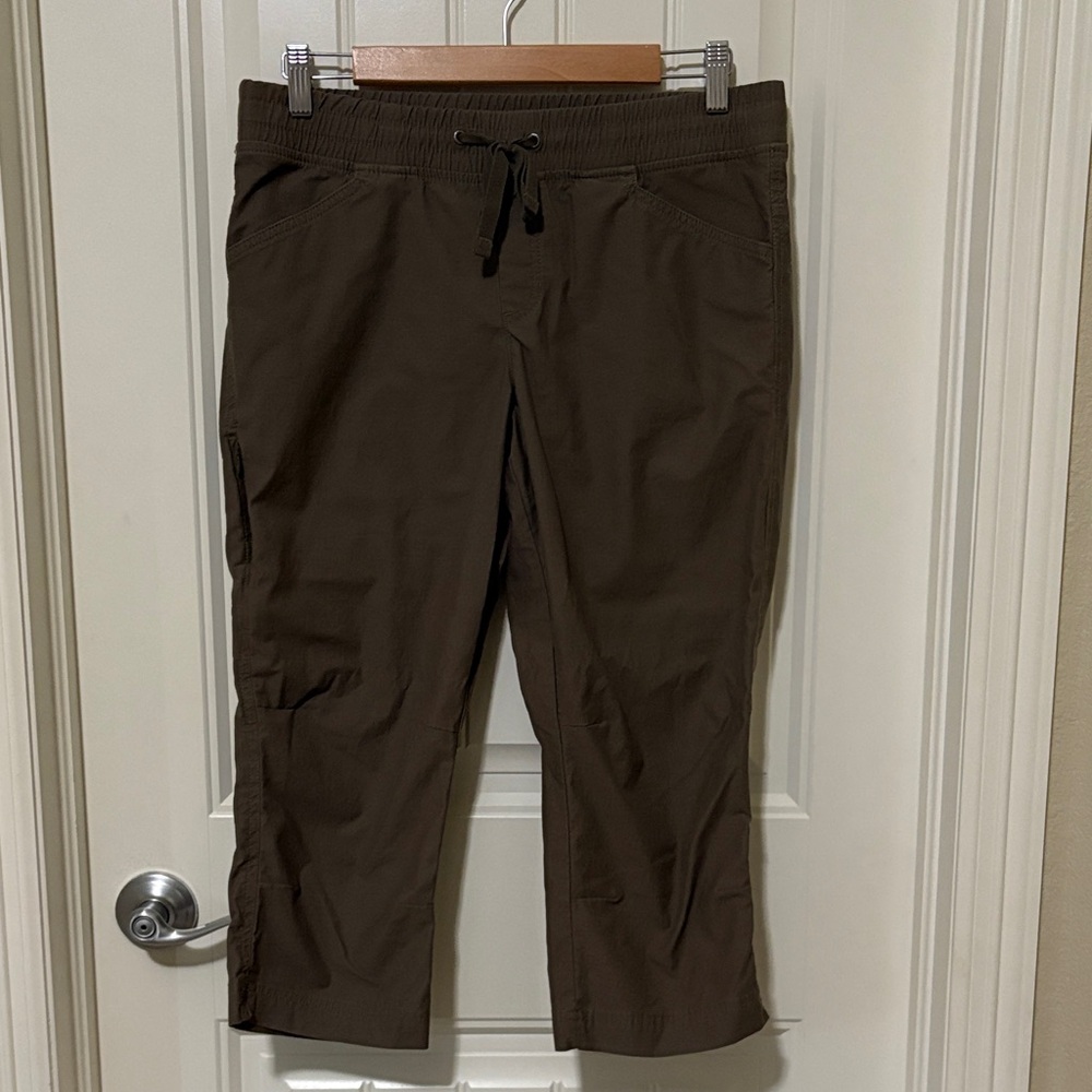Eddie Bauer Women's Brown Cargo Pants